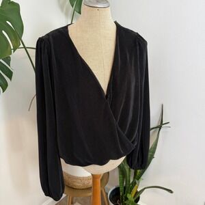 ASTR The Label Black Pleated Plunging‎ Neckline Long Sleeve Wrap Crop Top XL